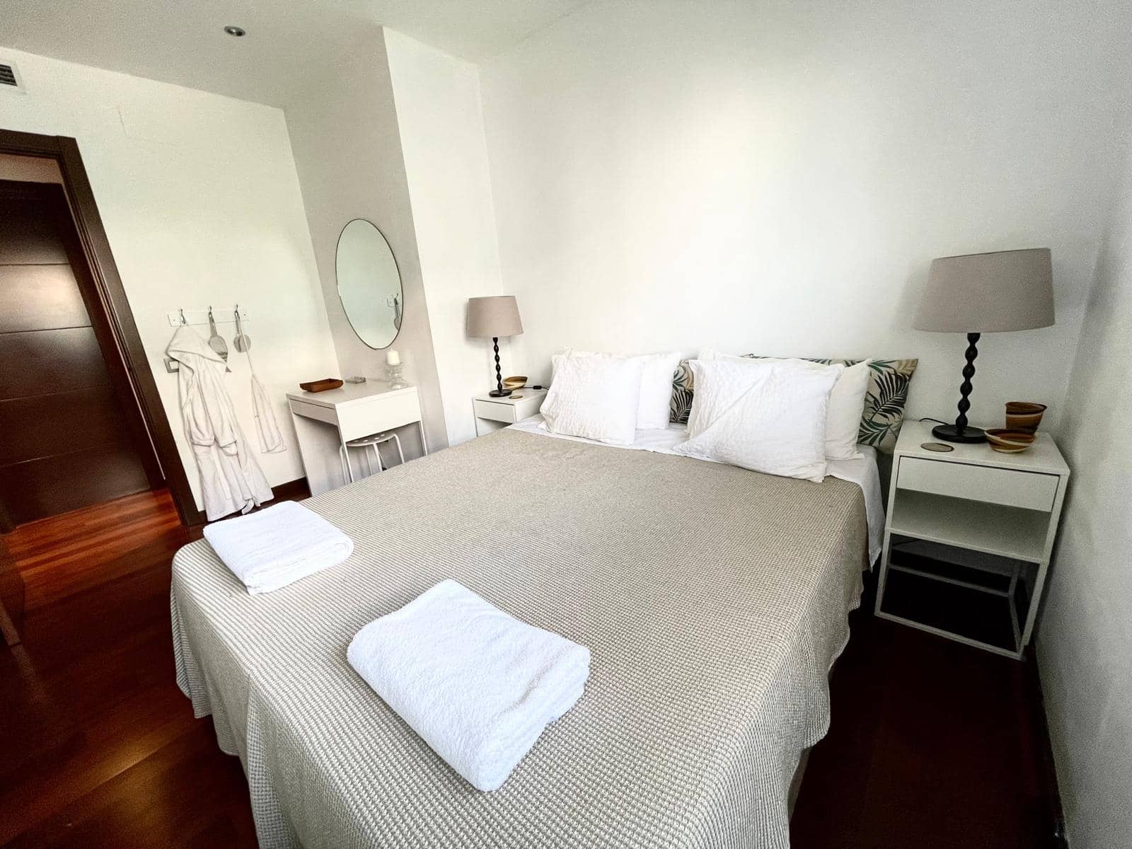 4 quarto Apartamento para arrendar em Sitges com piscina garagem - 3 200 € (Ref: 9788877)