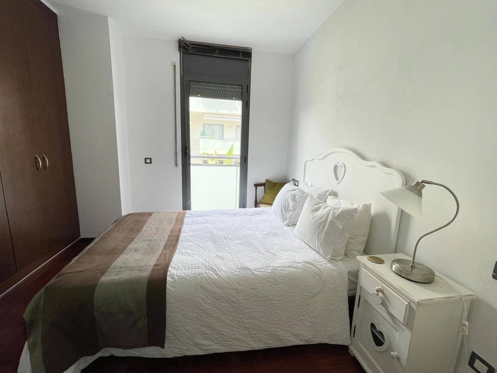 4 quarto Apartamento para arrendar em Sitges com piscina garagem - 3 200 € (Ref: 9788877)
