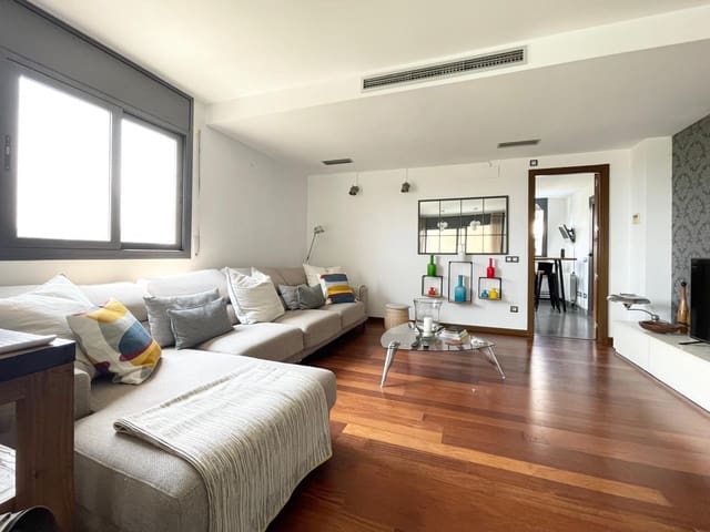 4 quarto Apartamento para arrendar em Sitges com piscina garagem - 3 200 € (Ref: 9788877)