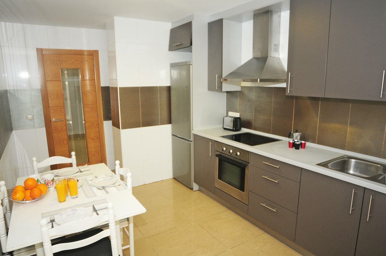 3 Zimmer Apartment zu vermieten in Ibiza / Eivissa Stadt mit Pool Garage - 11.500 € (Ref: 9813596)