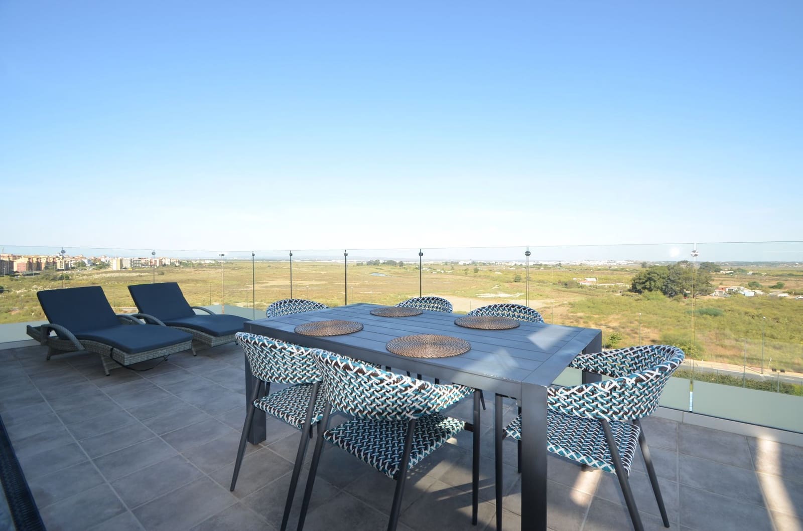 Ático de 2 habitaciones en Isla Canela en venta con piscina garaje - 455.000 € (Ref: 10101804)