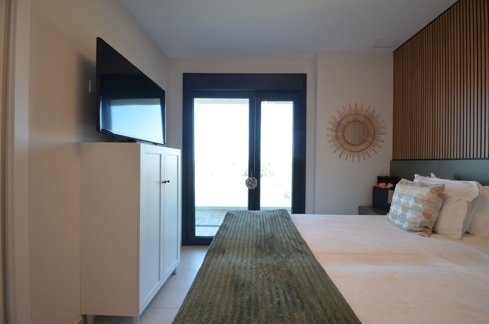 Ático de 2 habitaciones en Isla Canela en venta con piscina garaje - 455.000 € (Ref: 10101804)
