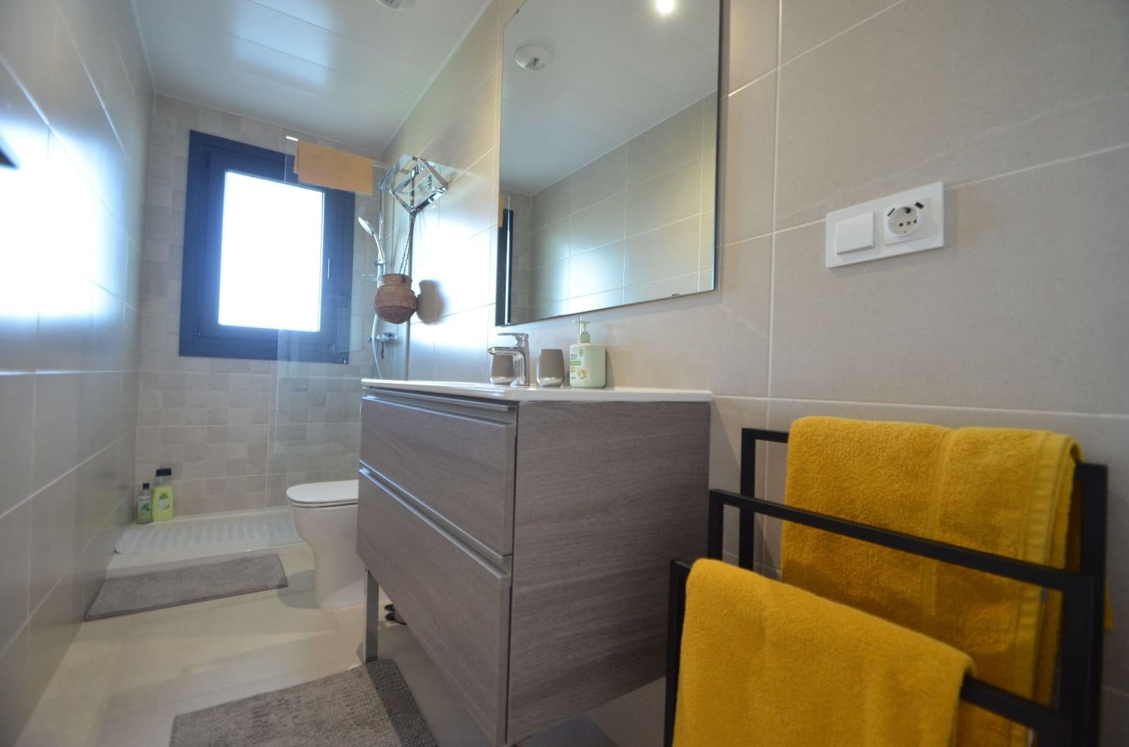 Ático de 2 habitaciones en Isla Canela en venta con piscina garaje - 455.000 € (Ref: 10101804)