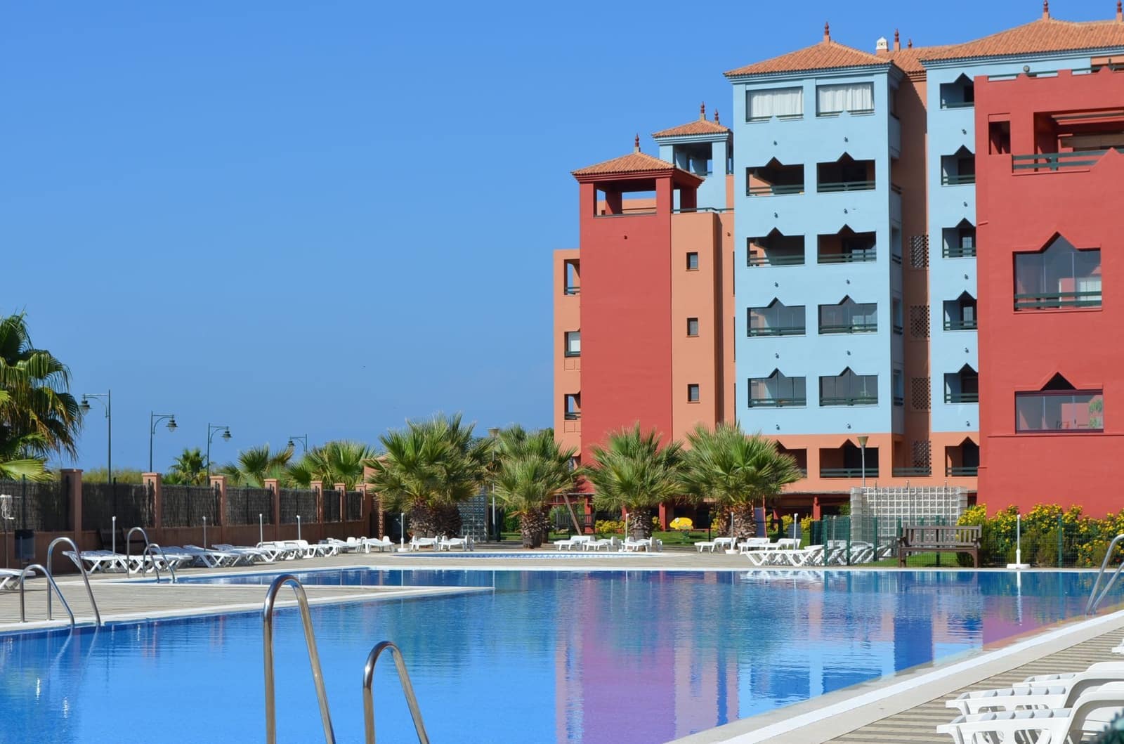 Apartamento de 2 habitaciones en Ayamonte en venta con piscina garaje - 310.000 € (Ref: 10131118)