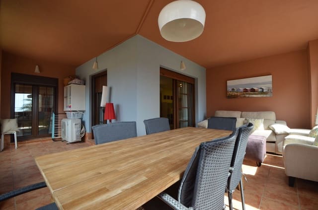 Apartamento de 2 habitaciones en Ayamonte en venta con piscina garaje - 310.000 € (Ref: 10131118)