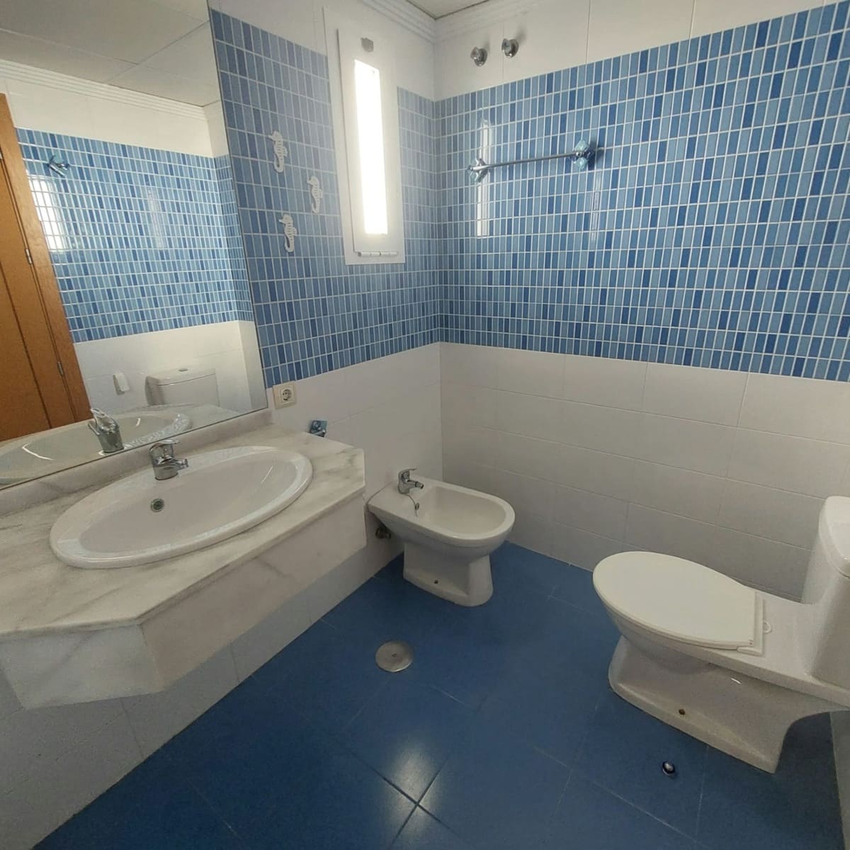 4 soveværelse Semi-Rækkehus til salg i Bormujos med garage - € 375.000 (Ref: 10164096)