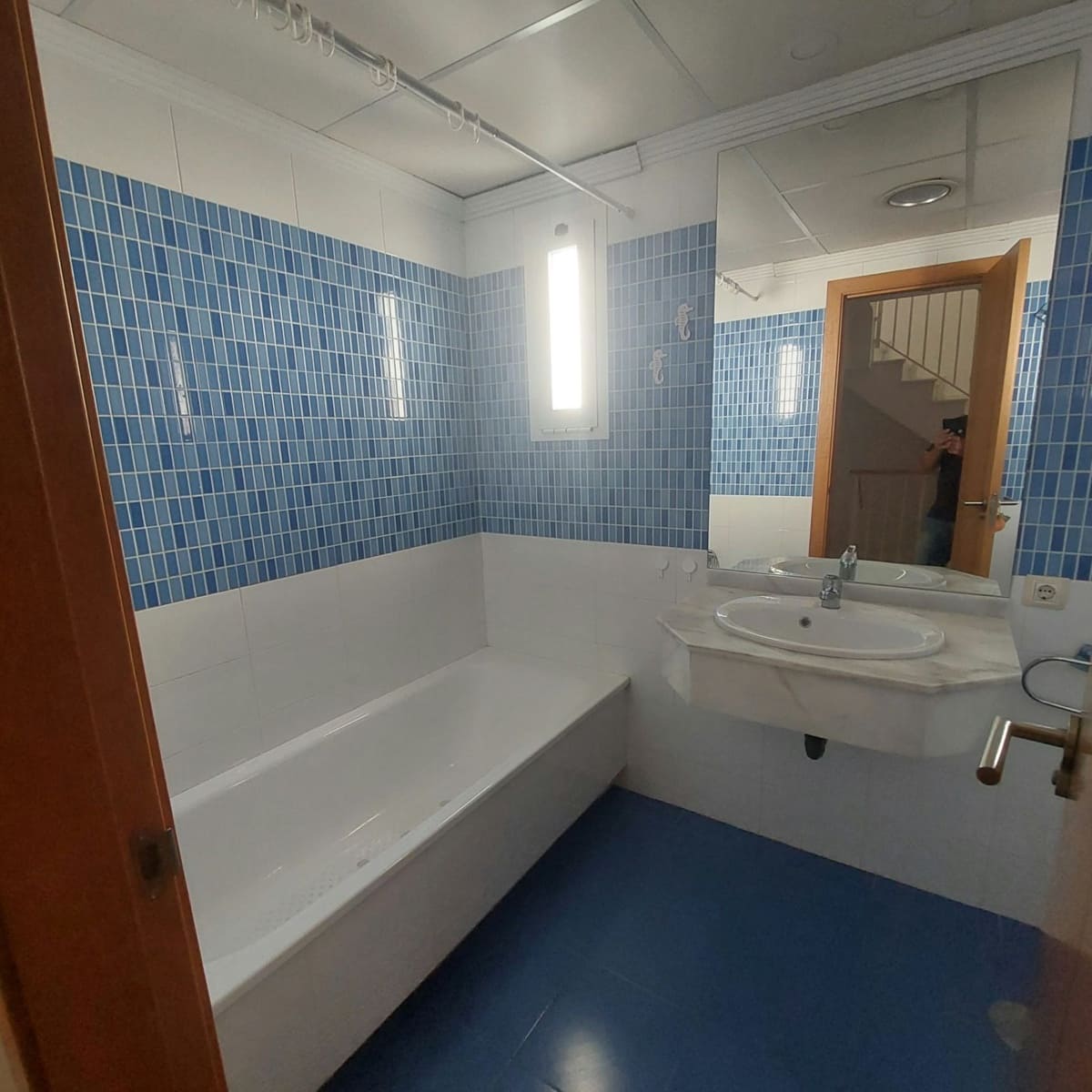 4 soveværelse Semi-Rækkehus til salg i Bormujos med garage - € 375.000 (Ref: 10164096)
