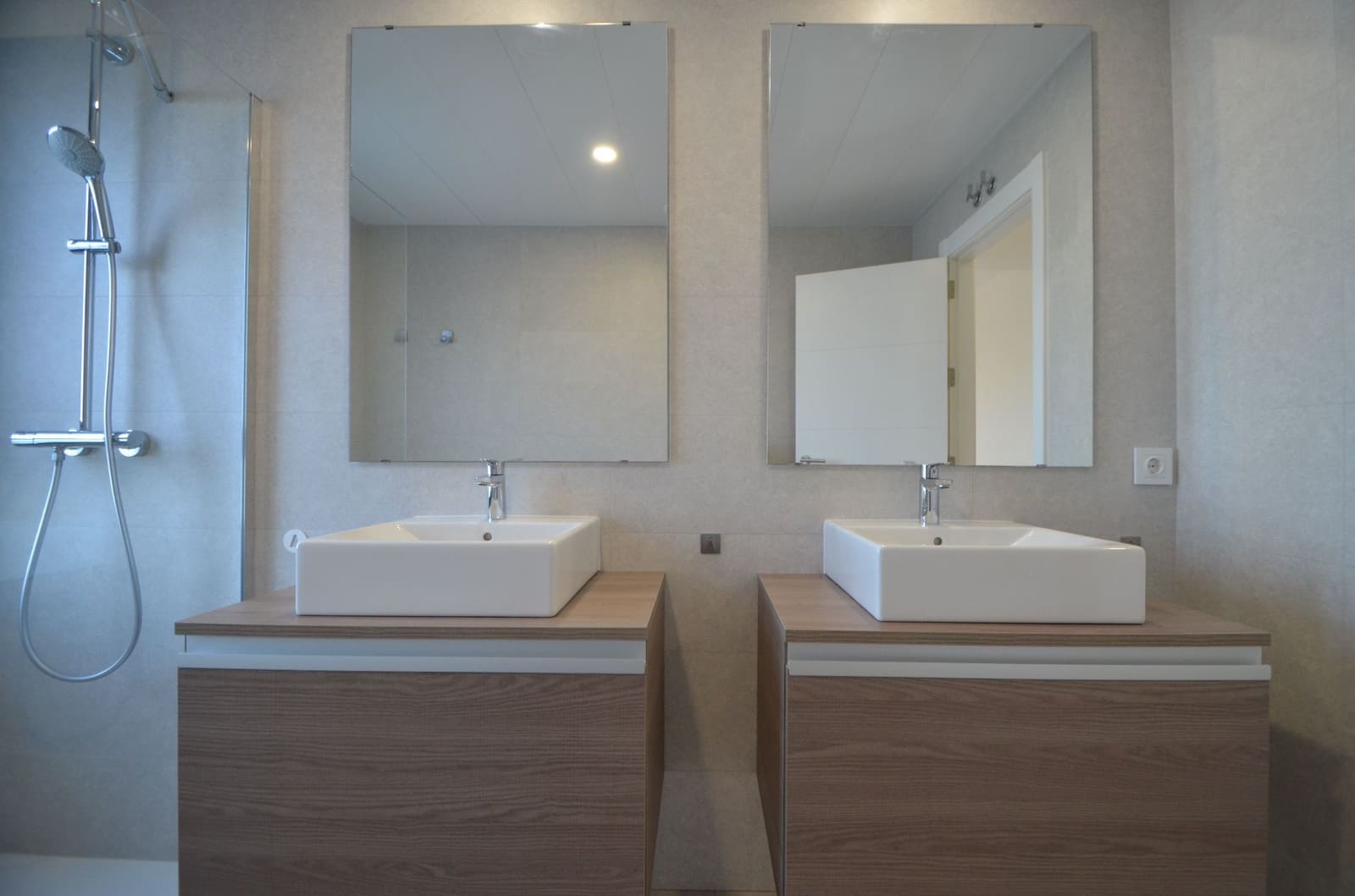 2 sypialnia Apartament na sprzedaż w Ayamonte z basenem garażem - 464 000 € (Ref: 7865163)