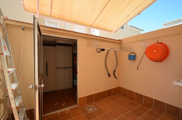 5 camera da letto Appartamento in vendita in Isla Canela, Ayamonte con piscina garage - 600.000 € (Rif: 8016563)