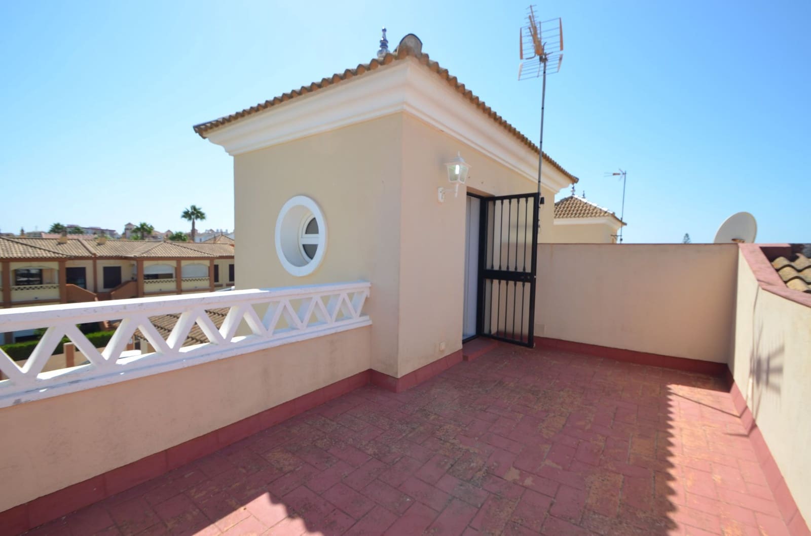 5 soveværelse Lejlighed til salg i Isla Canela med swimmingpool garage - € 600.000 (Ref: 8016563)