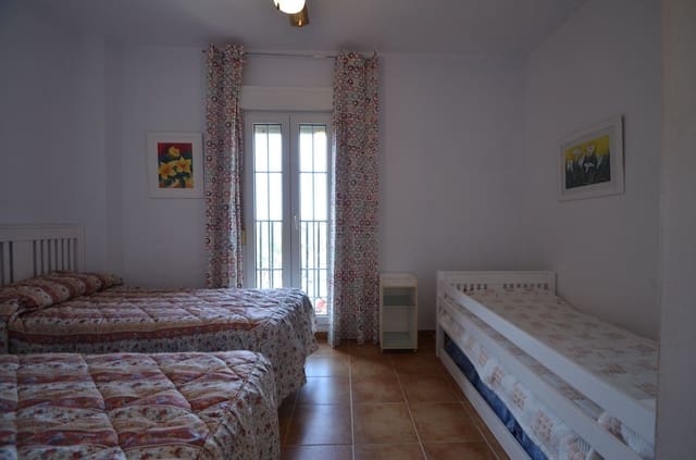 2 bedroom Apartment for sale in Ayamonte with pool garage - € 280,000 (Ref: 9228143)