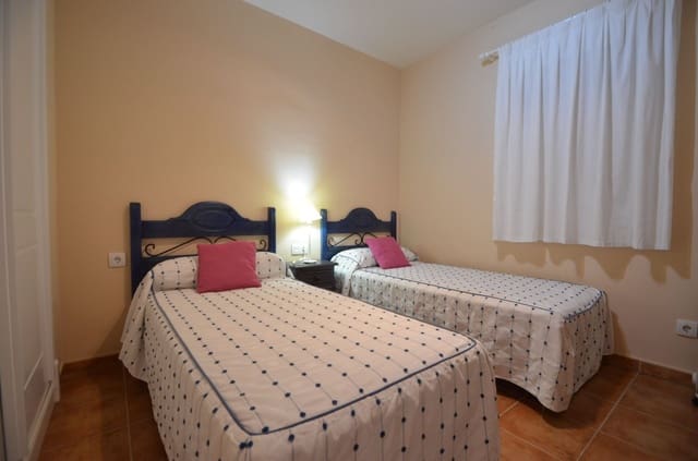 2 bedroom Apartment for sale in Ayamonte with pool garage - € 249,000 (Ref: 9521198)