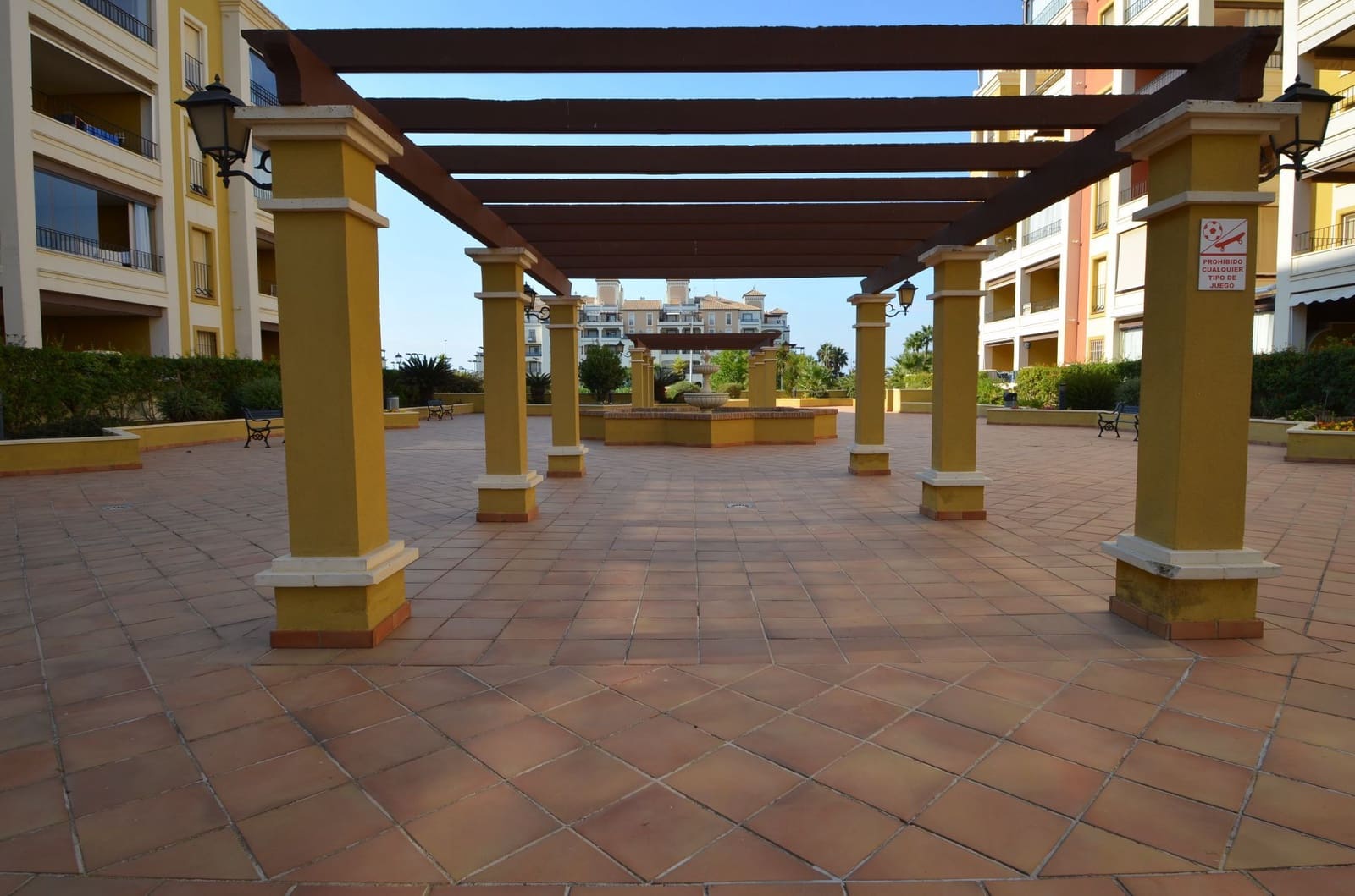 2 bedroom Apartment for sale in Ayamonte with pool garage - € 249,000 (Ref: 9521198)
