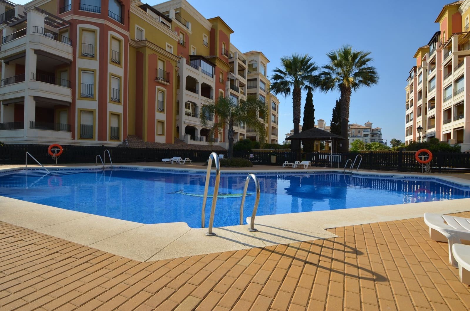 2 slaapkamer Appartement te koop in Ayamonte met zwembad garage - € 230.000 (Ref: 9828233)