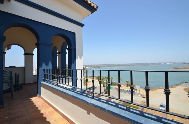 3 bedroom Penthouse for sale in Ayamonte with pool garage - € 360,000 (Ref: 9950951)