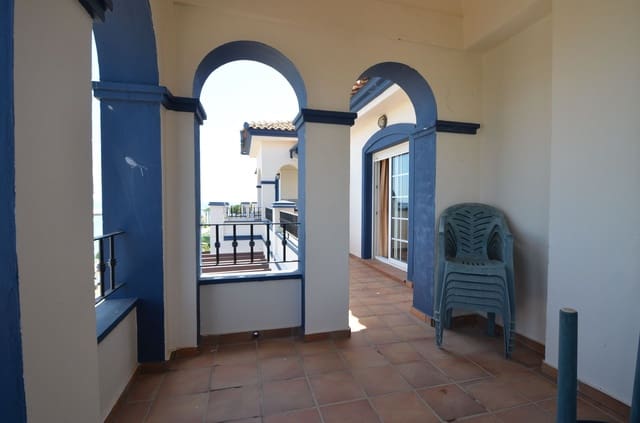 3 bedroom Penthouse for sale in Ayamonte with pool garage - € 360,000 (Ref: 9950951)