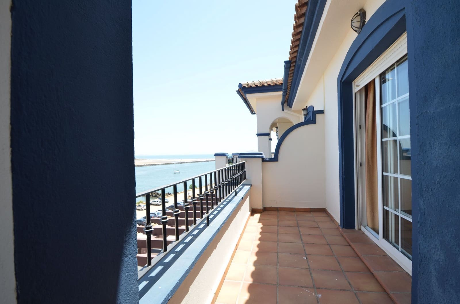 3 makuuhuone Kattohuoneisto myytävänä paikassa Ayamonte mukana uima-altaan 
autotalli - 360 000 € (Ref: 9950951)