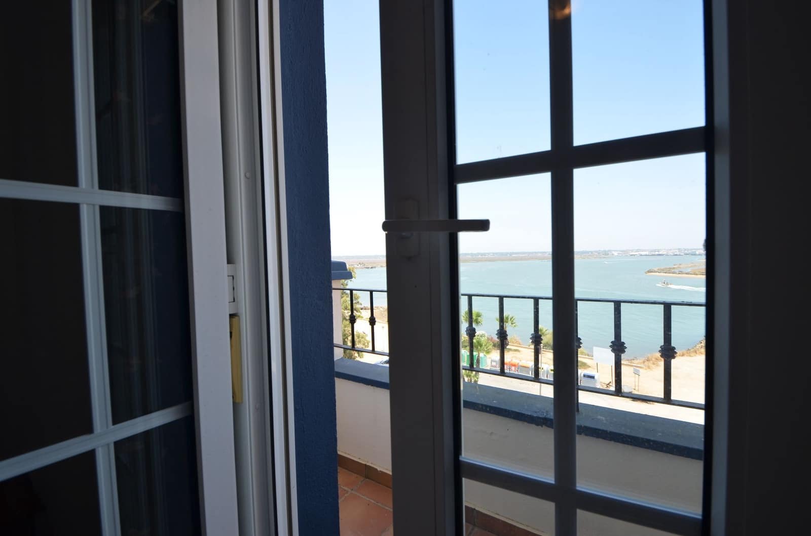 3 makuuhuone Kattohuoneisto myytävänä paikassa Ayamonte mukana uima-altaan 
autotalli - 360 000 € (Ref: 9950951)