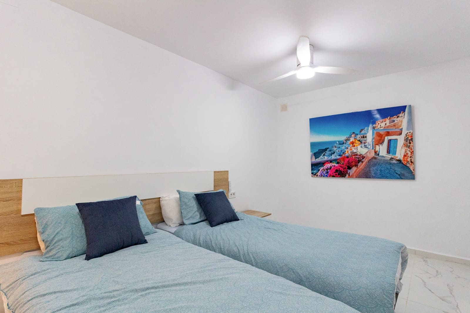 Casa de 4 habitaciones en Villamartin en venta con piscina - 325.000 € (Ref: 10012495)