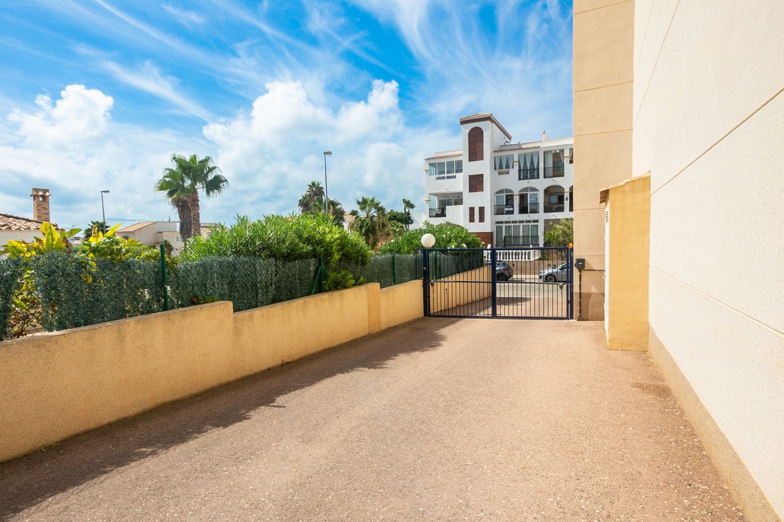 2 bedroom Apartment for rent in Orihuela Costa with pool - € 850 (Ref: 10021216)
