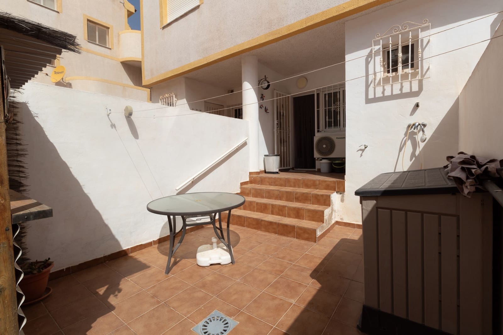 3 bedroom Townhouse for sale in Playa Flamenca with pool - € 199,000 (Ref: 10034246)