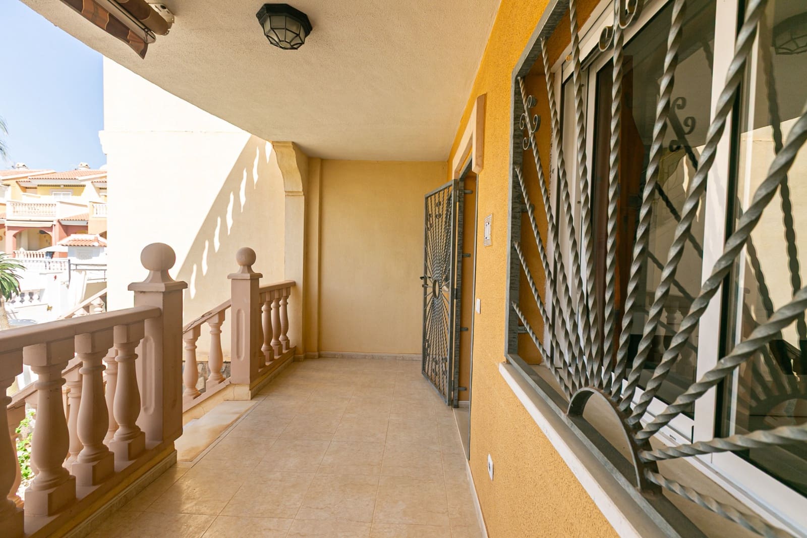 3 bedroom Townhouse for sale in Dona Pepa with pool - € 229,000 (Ref: 10045883)