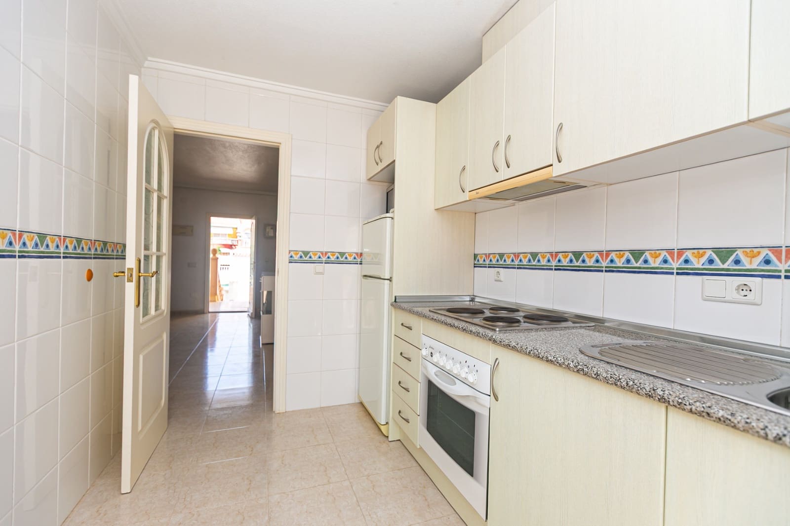 3 bedroom Townhouse for sale in Dona Pepa with pool - € 229,000 (Ref: 10045883)