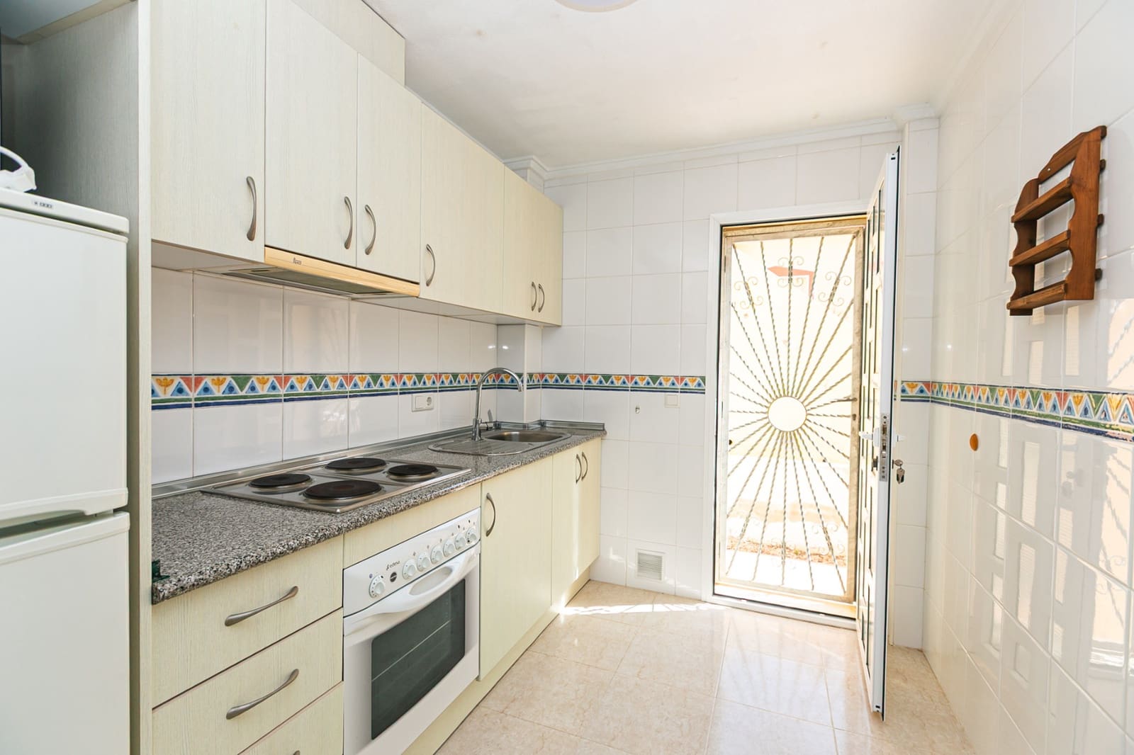 3 bedroom Townhouse for sale in Dona Pepa with pool - € 229,000 (Ref: 10045883)