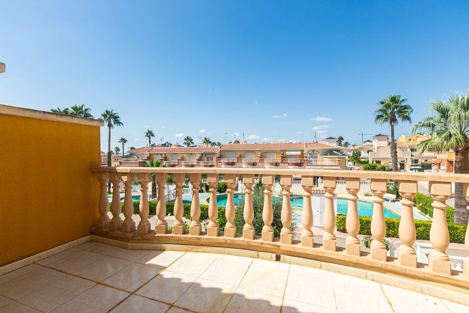 3 bedroom Townhouse for sale in Dona Pepa with pool - € 229,000 (Ref: 10045883)