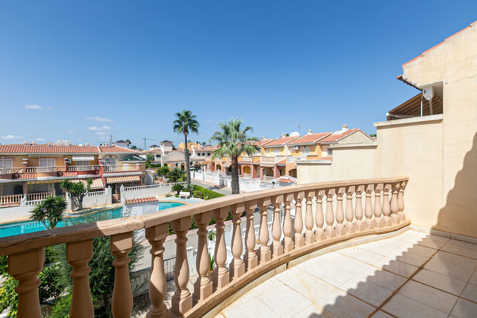 3 bedroom Townhouse for sale in Dona Pepa with pool - € 229,000 (Ref: 10045883)
