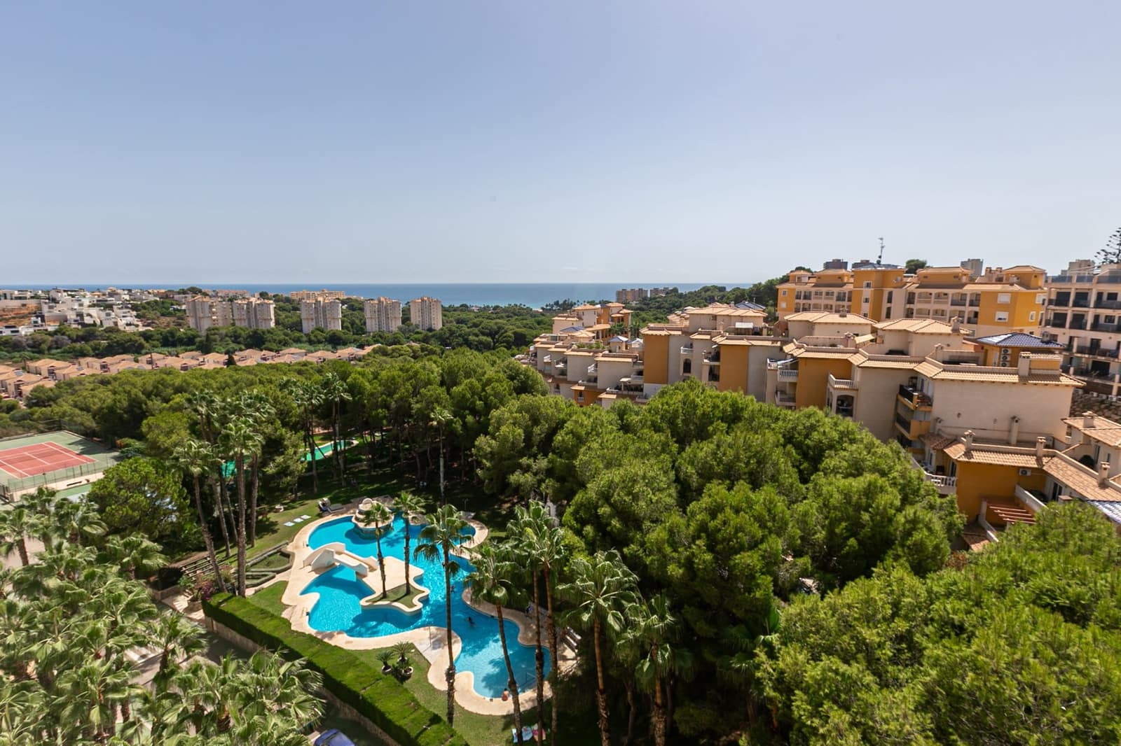 2 soverom Leilighet til salgs i Dehesa de Campoamor med svømmebasseng - € 199 000 (Ref: 10052015)