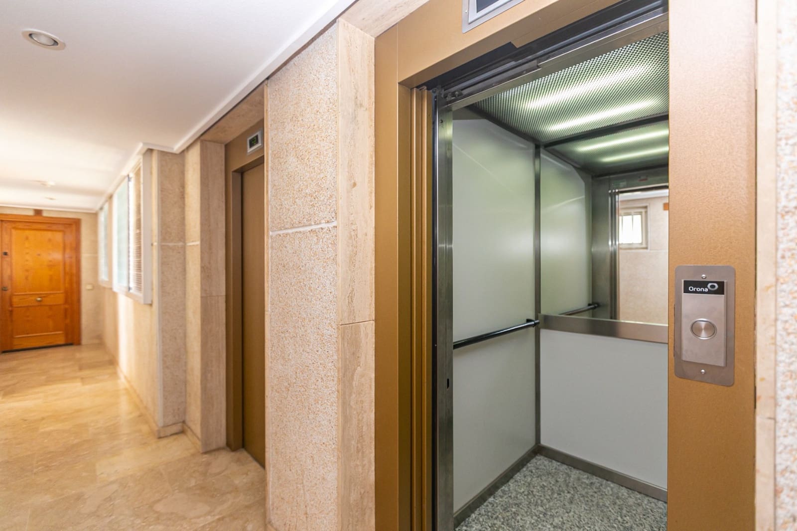2 soverom Leilighet til salgs i Dehesa de Campoamor med svømmebasseng - € 199 000 (Ref: 10052015)