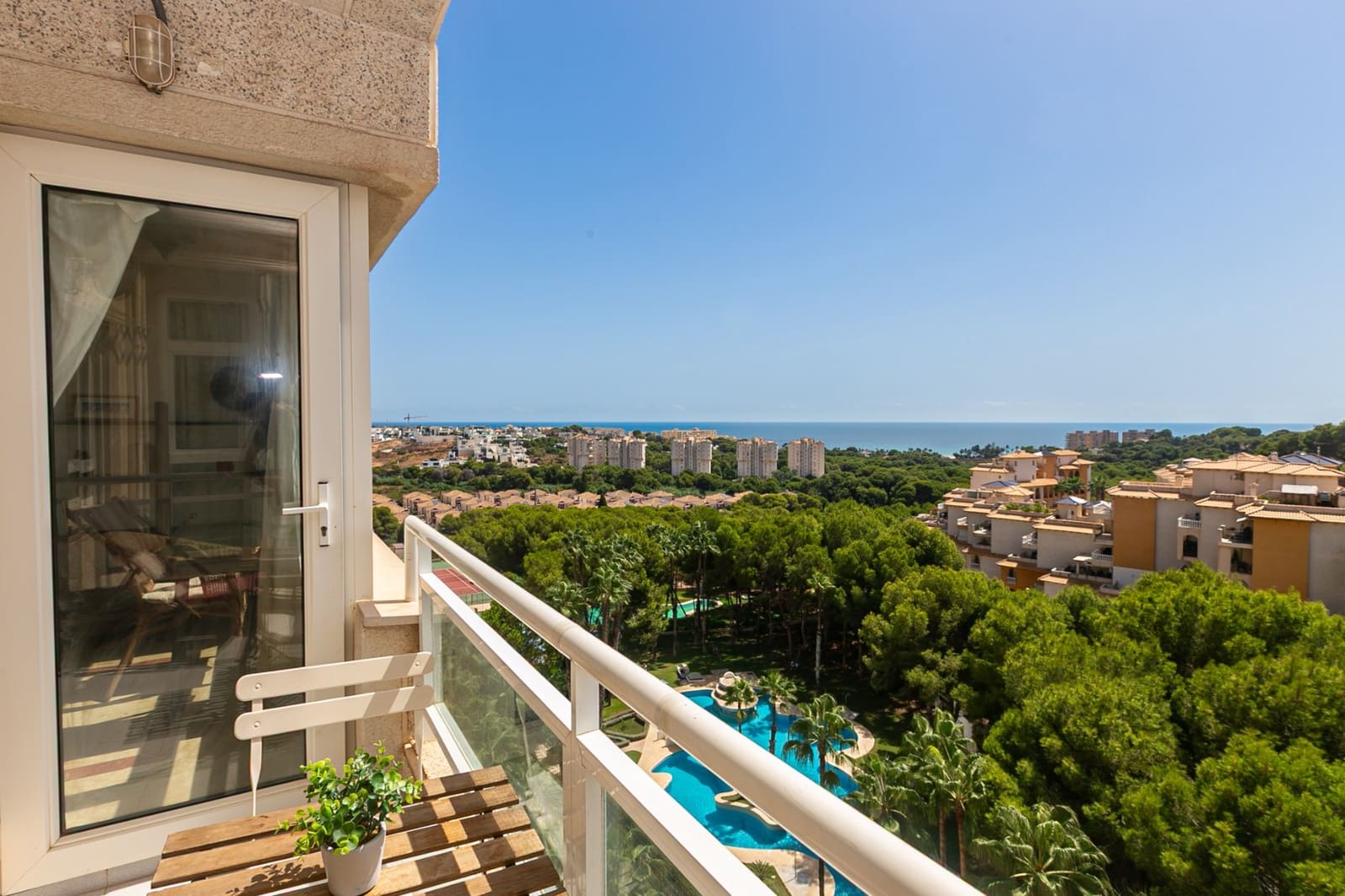 2 soverom Leilighet til salgs i Dehesa de Campoamor med svømmebasseng - € 199 000 (Ref: 10052015)
