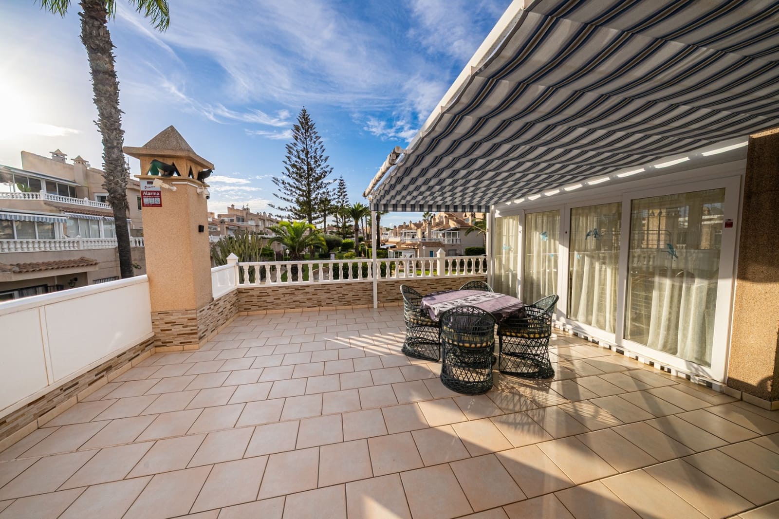 2 soveværelse Lejlighed til salg i Playa Flamenca med swimmingpool - € 290.000 (Ref: 10074484)