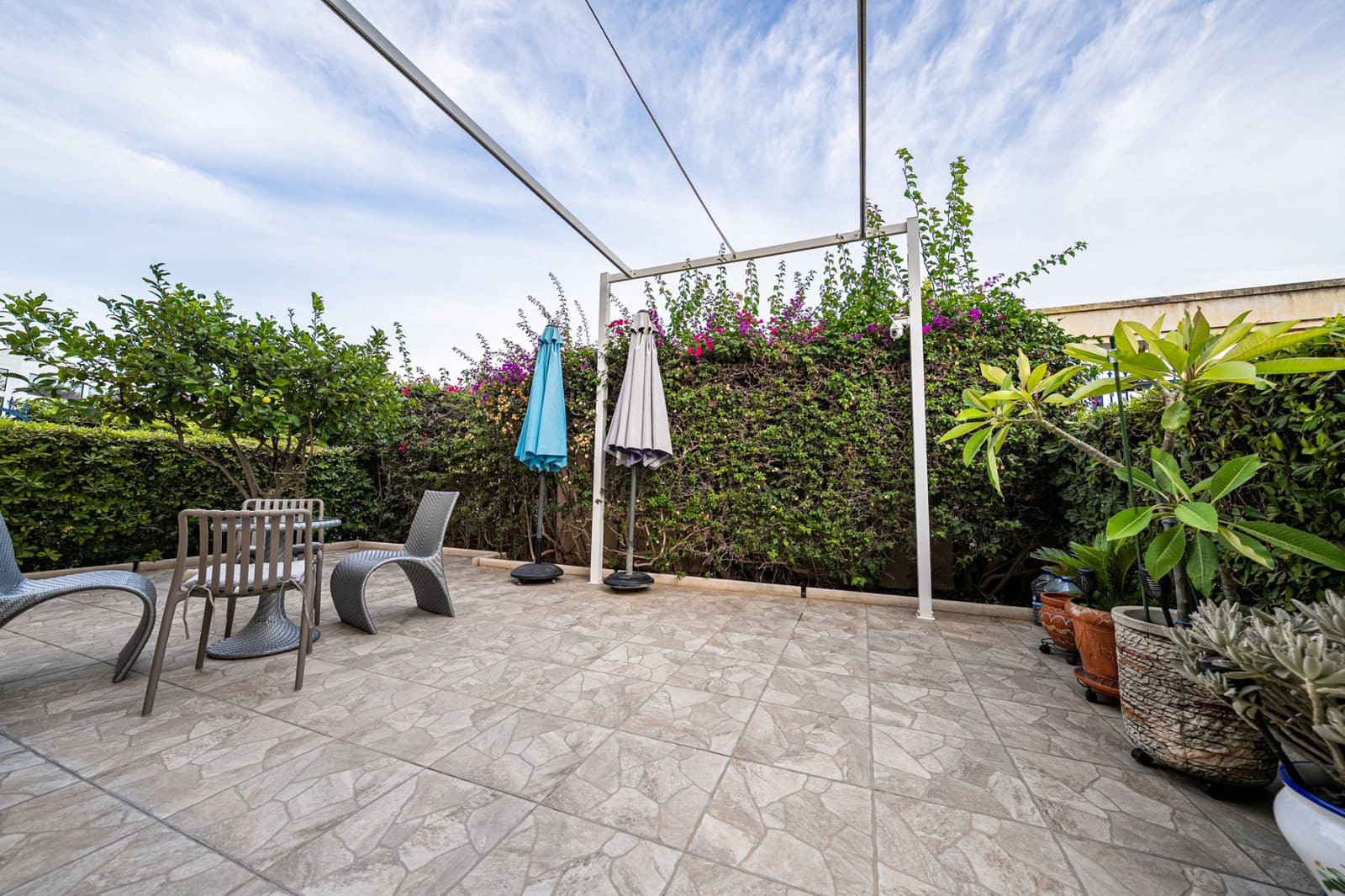 2 soveværelse Lejlighed til salg i Playa Flamenca med swimmingpool - € 290.000 (Ref: 10074484)