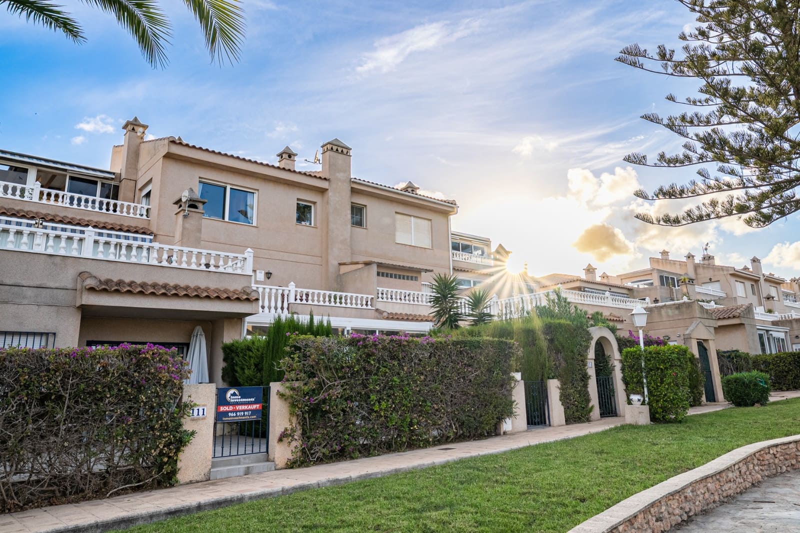 2 soveværelse Lejlighed til salg i Playa Flamenca med swimmingpool - € 290.000 (Ref: 10074484)