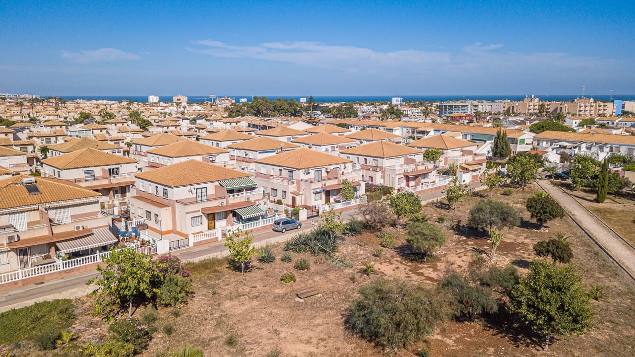 3 Zimmer Reihenhaus zu verkaufen in Cabo Roig mit Pool - 225.000 € (Ref: 10091281)