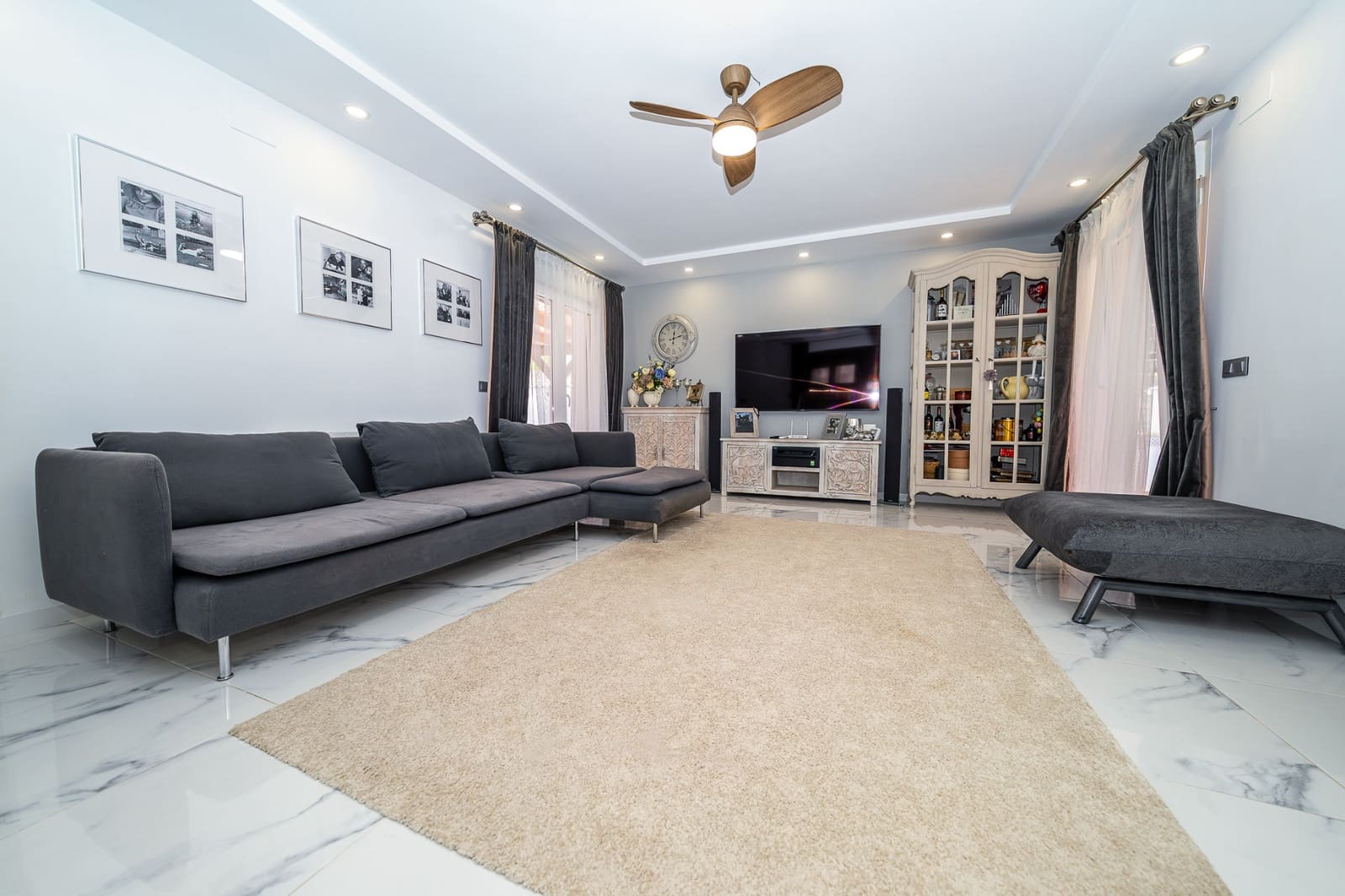 4 camera da letto Villa in vendita in Pinar de Campoverde con piscina garage - 395.000 € (Rif: 10091382)