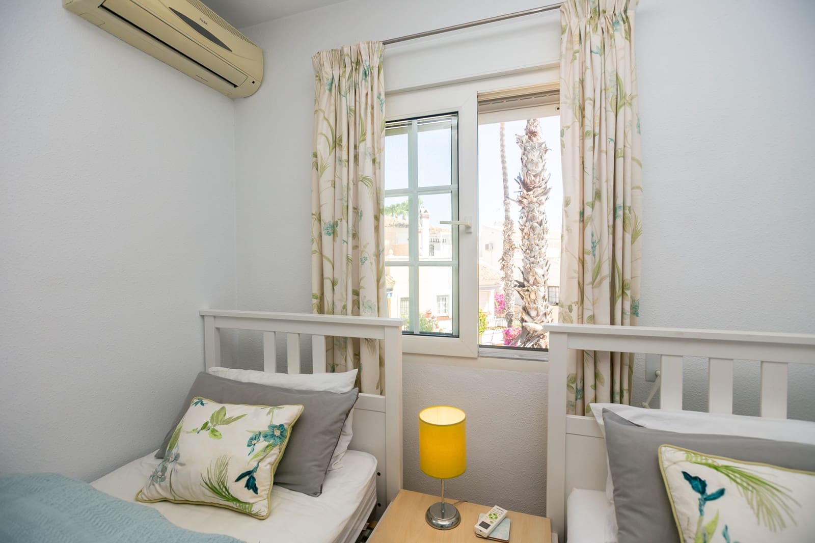 2 Zimmer Penthouse zu verkaufen in Playa Flamenca mit Pool - 249.000 € (Ref: 10098852)