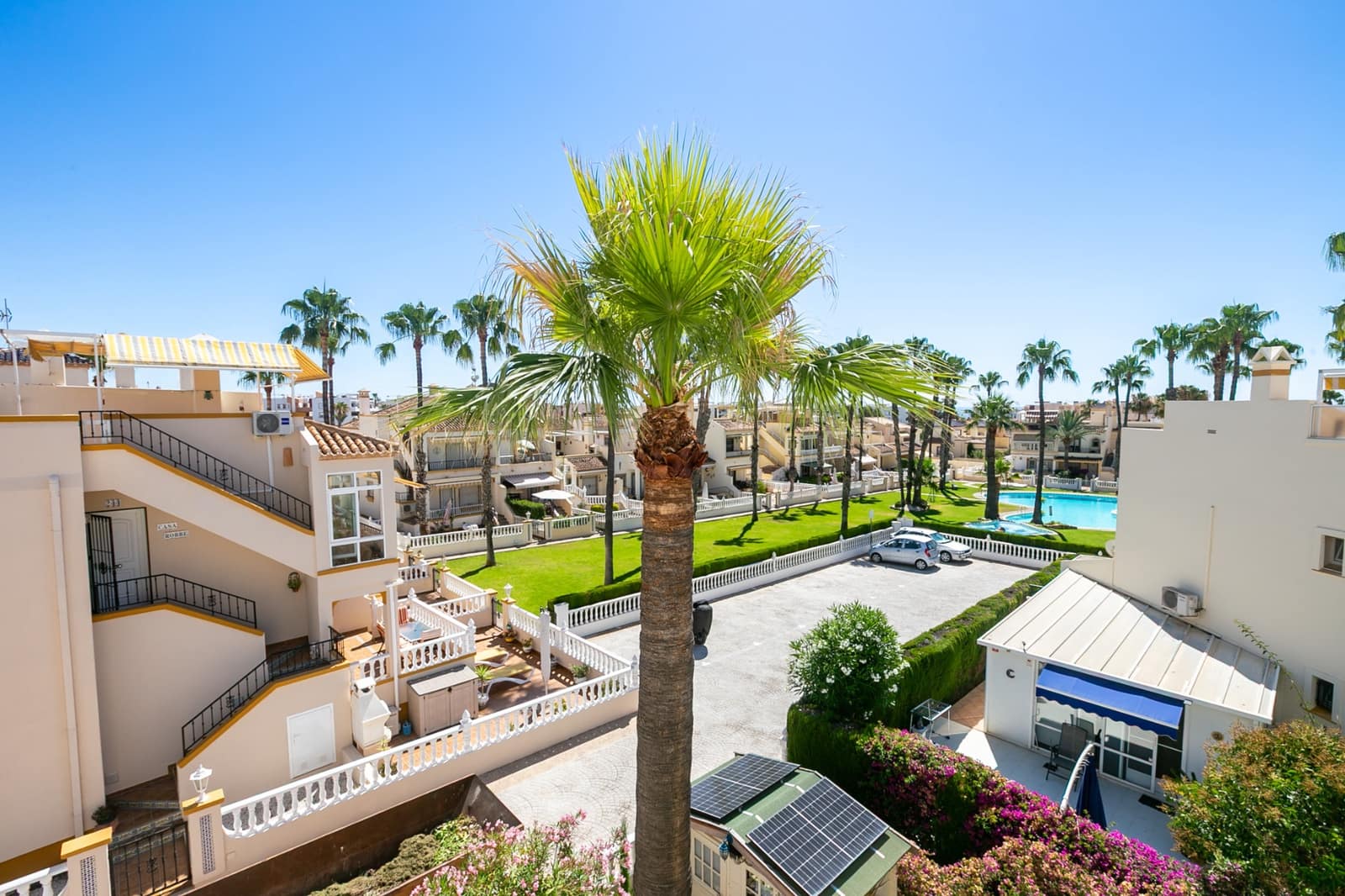 2 Zimmer Penthouse zu verkaufen in Playa Flamenca mit Pool - 249.000 € (Ref: 10098852)