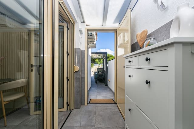3 soverom Rekkehus til salgs i Mil Palmeras, Pilar de la Horadada med svømmebasseng garasje - € 395 000 (Ref: 10112185)