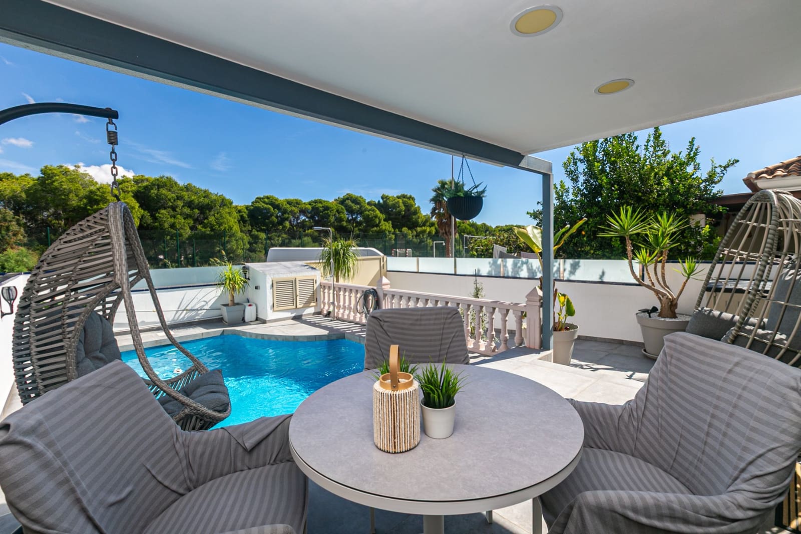 3 Zimmer Reihenhaus zu verkaufen in Pilar de la Horadada mit Pool Garage - 395.000 € (Ref: 10112185)