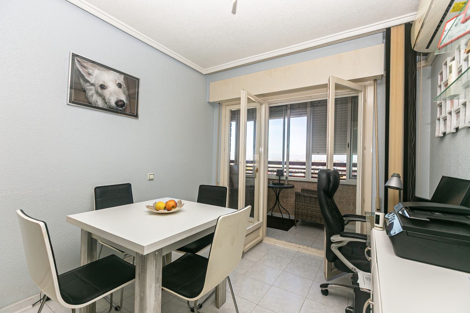 1 makuuhuone Huoneisto myytävänä paikassa Torrevieja mukana uima-altaan 
autotalli - 95 000 € (Ref: 10113353)