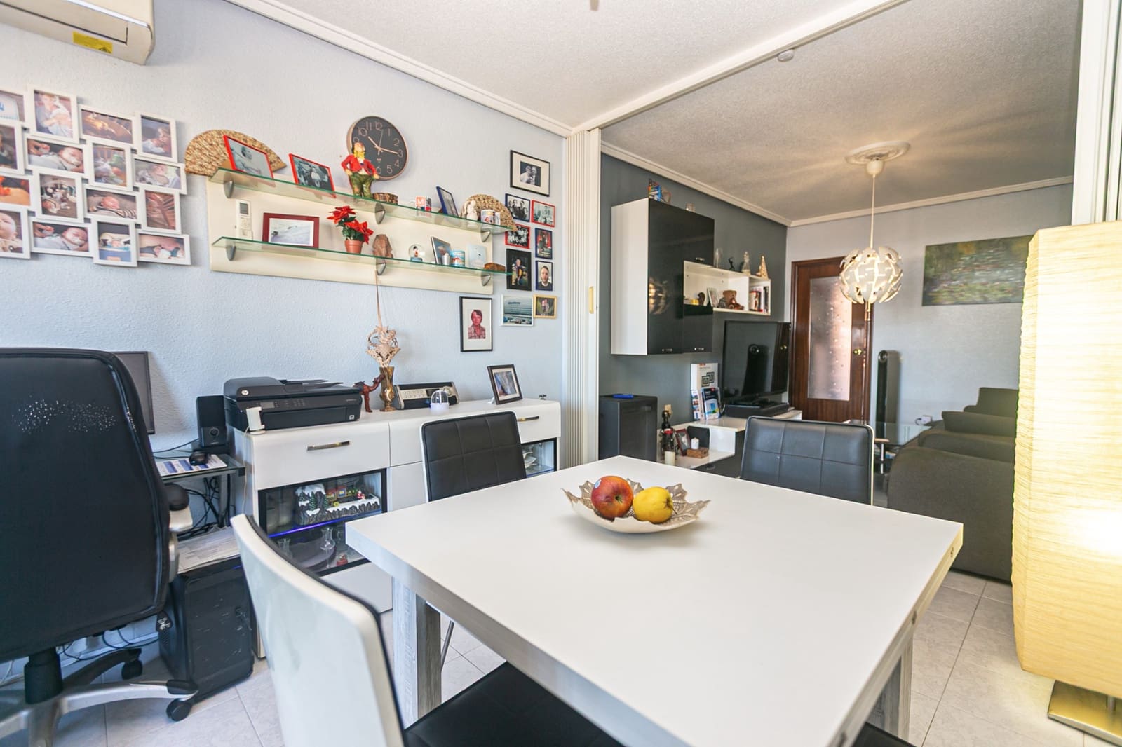 1 makuuhuone Huoneisto myytävänä paikassa Torrevieja mukana uima-altaan 
autotalli - 95 000 € (Ref: 10113353)