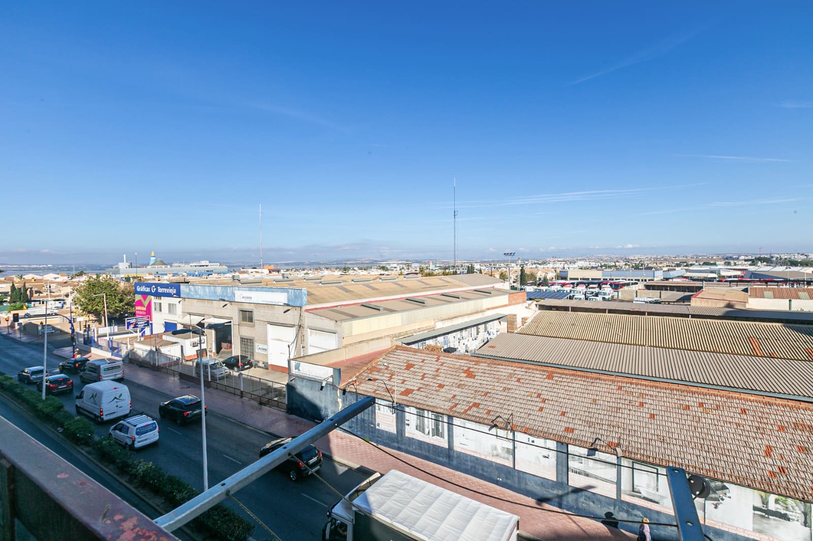 1 makuuhuone Huoneisto myytävänä paikassa Torrevieja mukana uima-altaan 
autotalli - 95 000 € (Ref: 10113353)