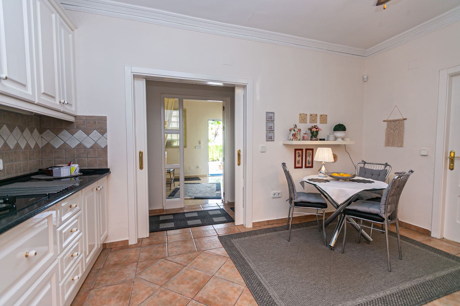 Chalet de 5 habitaciones en Villamartin en venta con piscina garaje - 698.900 € (Ref: 10134910)