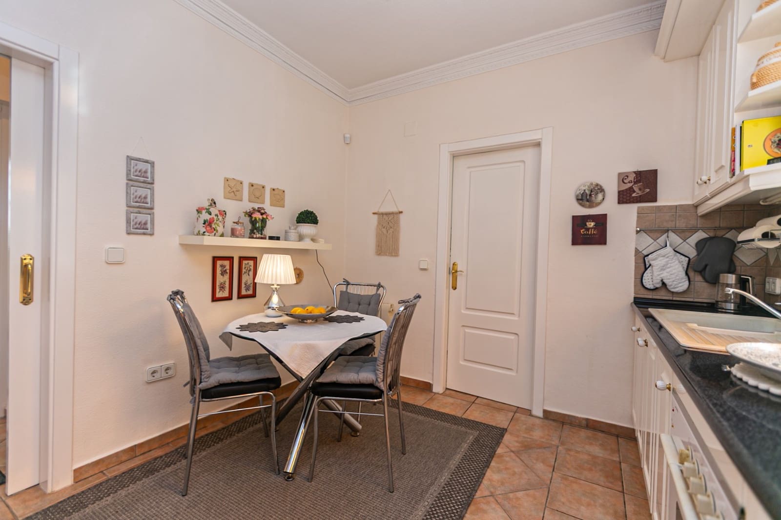 Chalet de 5 habitaciones en Villamartin en venta con piscina garaje - 698.900 € (Ref: 10134910)