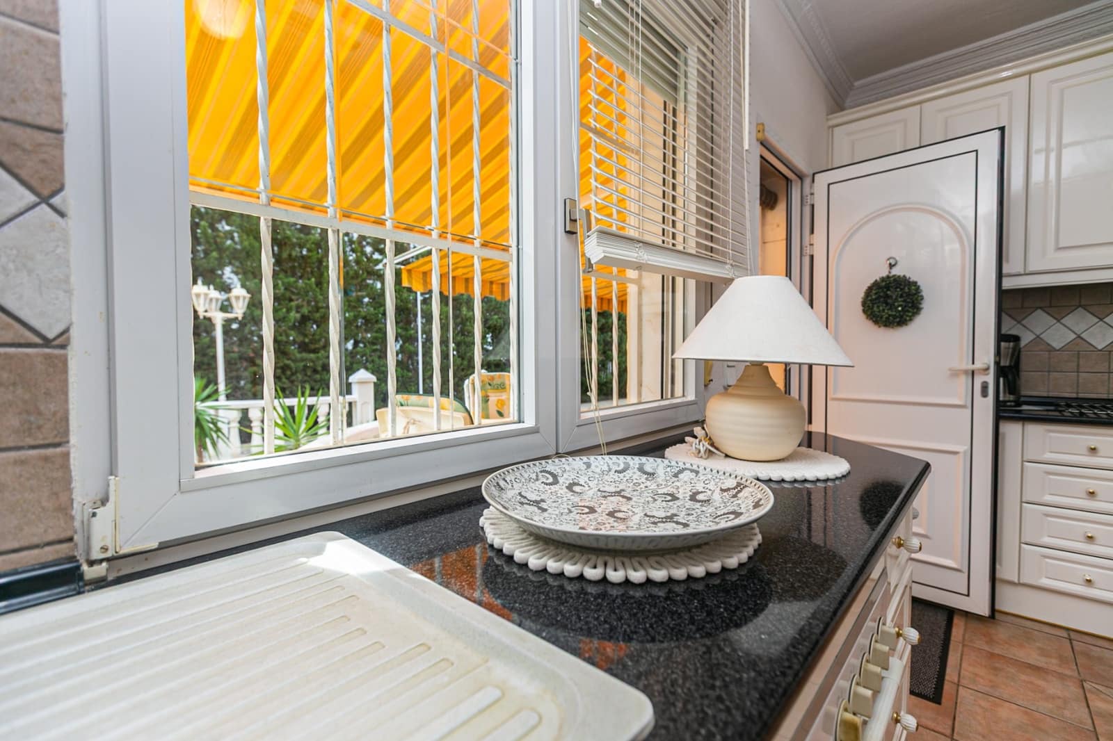 Chalet de 5 habitaciones en Villamartin en venta con piscina garaje - 698.900 € (Ref: 10134910)