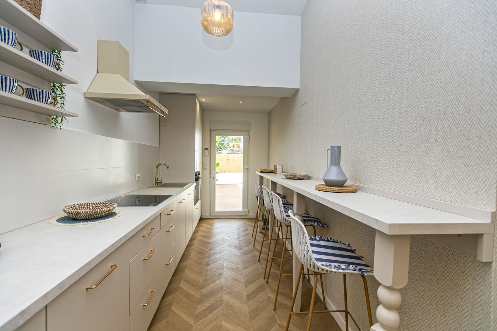 4 soverom Kjedet enebolig til salgs i Punta Prima med svømmebasseng garasje - € 749 000 (Ref: 10136447)
