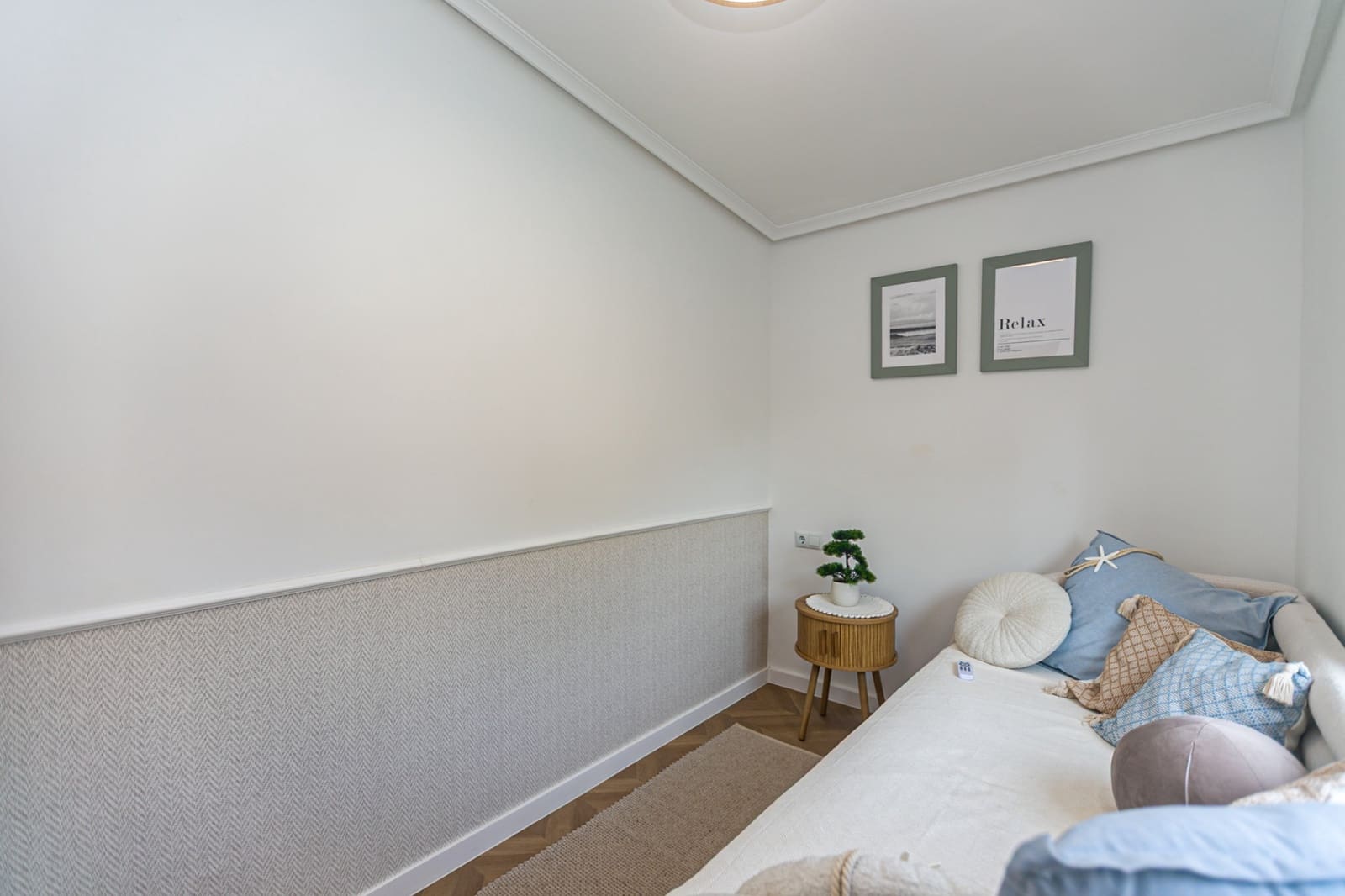 4 soverom Kjedet enebolig til salgs i Punta Prima med svømmebasseng garasje - € 749 000 (Ref: 10136447)